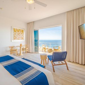 One Bedroom Ocean Balcony
